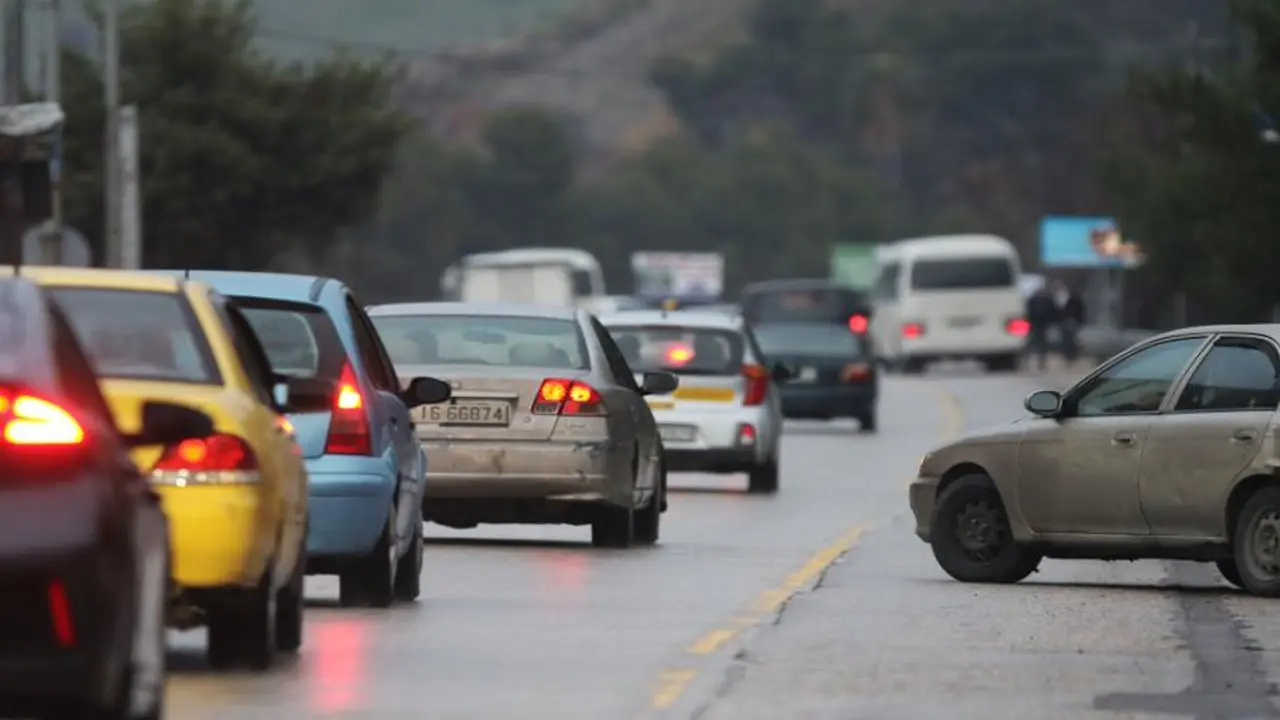 تأهب في المملكة لاستقبال كتلة باردة مصحوبة بتساقط أمطار غزيرة متوقعة